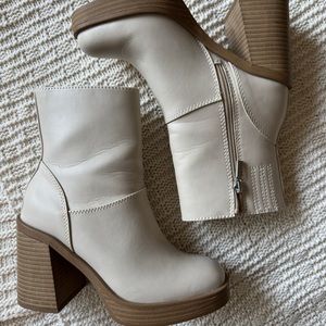 Cream Platform Boots - Universal Thread